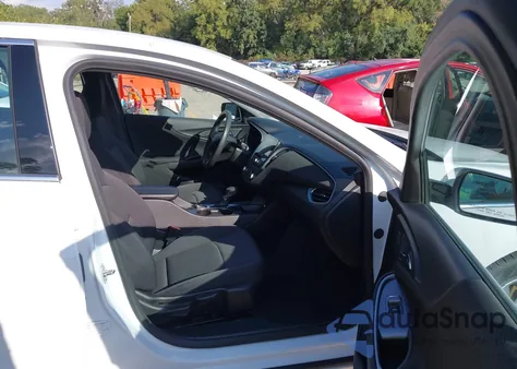 2024 Chevrolet Malibu Fwd 1Lt z USA, uszkodzony, nr VIN 1G1ZD5ST5RF132867